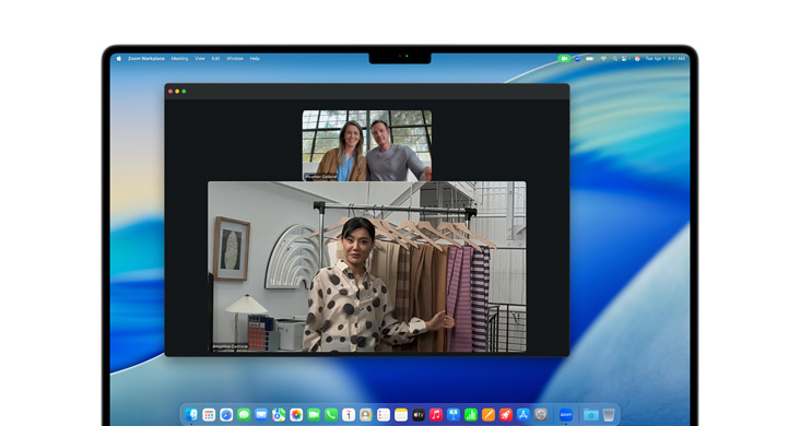 13‑inch MacBook Pro met Mail en Synchrone iPhone-weergave van de Uber Eats-app op het scherm.