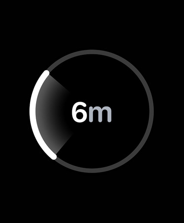 흰색 진행 막대가 원을 그리며 안 보이는 iPhone의 대략적인 거리를 보여주는 정밀 탐색 기능