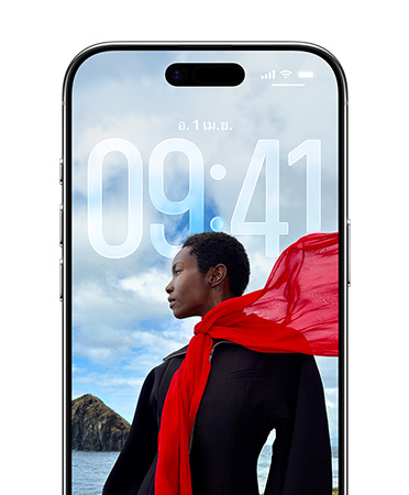 หน้าจอล็อคของ iPhone แสดงเวลาที่ปรับเข้ากับรูปภาพบนหน้าจอล็อคอย่างลงตัว