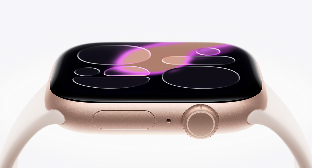 Apple Watch Series 11, color oro rosa, caja de aluminio, carátula Responsive Art, parte lateral derecha, Digital Crown, micrófono, botón lateral, correa deportiva, color rosa rubor